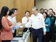 越共中央总书记苏林在第十五届国会第十次会议前接待河内市选民